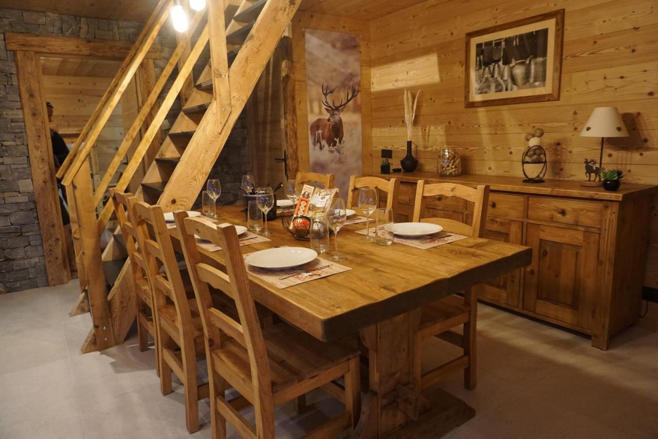 エパニ・メツ・テッシLe Chamois, Chez Le Charpentier D'Antan, La Chaleur Du Bois, Le Calme De La Campagneアパートメント エクステリア 写真
