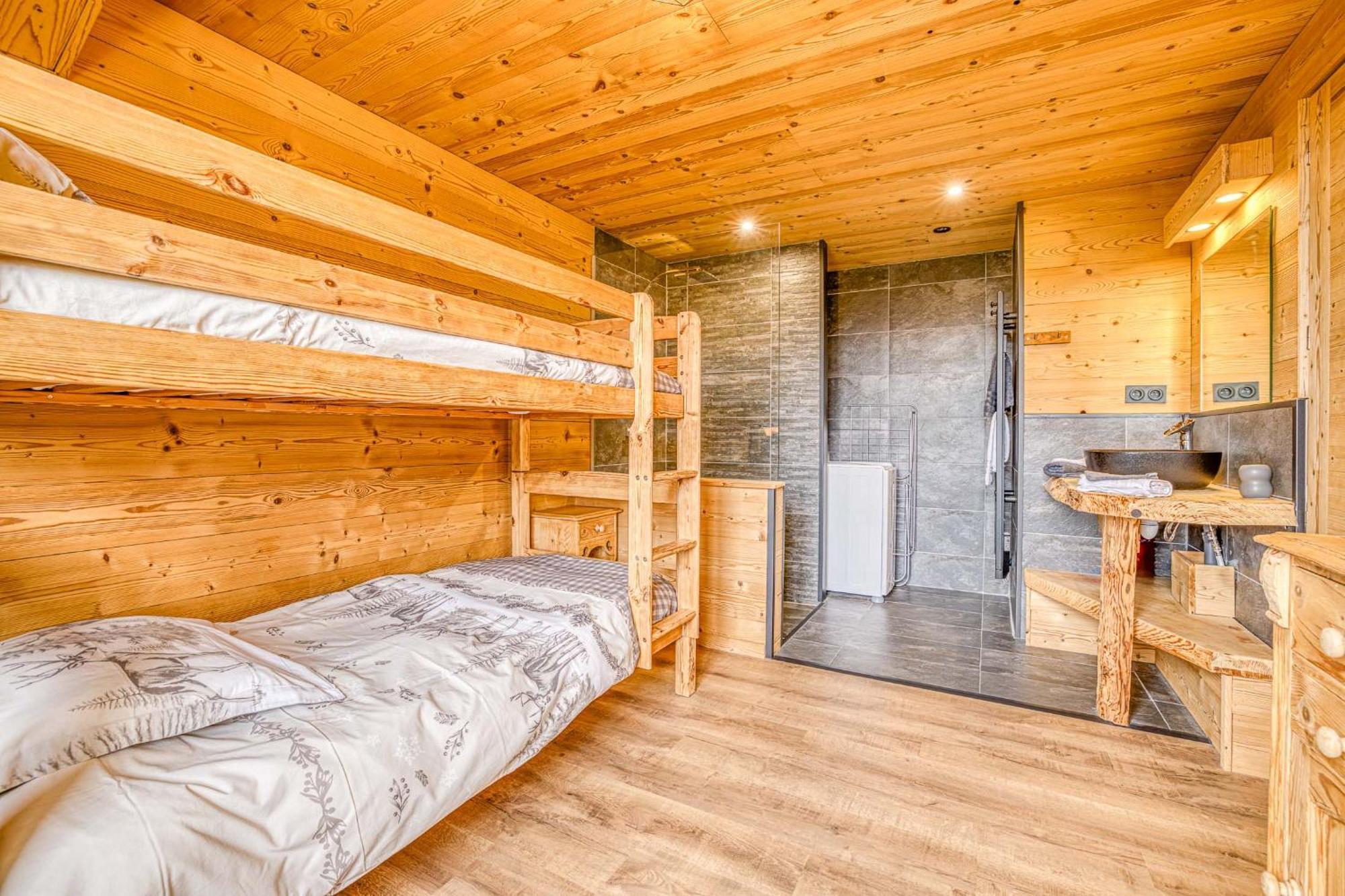 エパニ・メツ・テッシLe Chamois, Chez Le Charpentier D'Antan, La Chaleur Du Bois, Le Calme De La Campagneアパートメント エクステリア 写真
